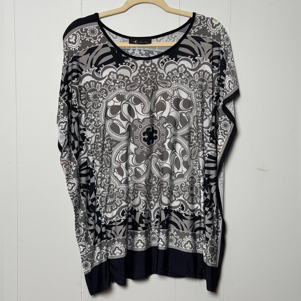 Monamie Women’s Black and Gray Blouse with Hidden Sleeves and Flowy Sides Size S